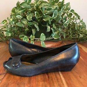 STEVE MADDEN Peep-toe wedges